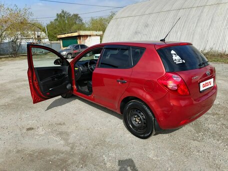 2007 Kia Ceed I, красный, 530000 рублей, вид 2