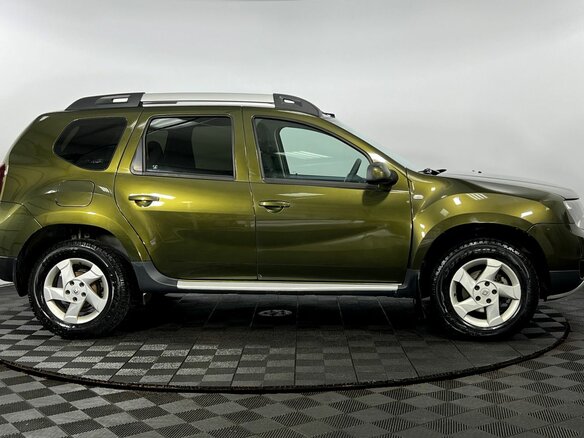 2016 Renault Duster I Рестайлинг, зелёный - вид 4