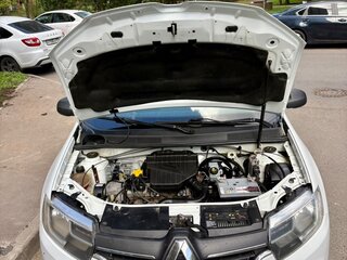 2019 Renault Sandero II Рестайлинг, белый, 555000 рублей, вид 2