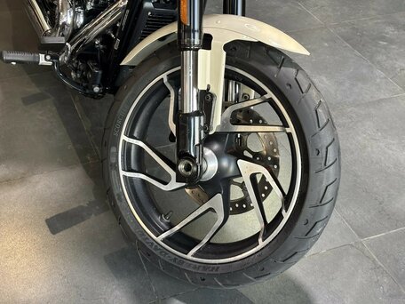 2022 Harley-Davidson Sport Glide, белый, 2100000 рублей, вид 5
