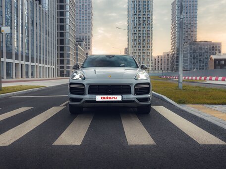 2022 Porsche Cayenne Turbo Coupé III, серый, 15500000 рублей, вид 4