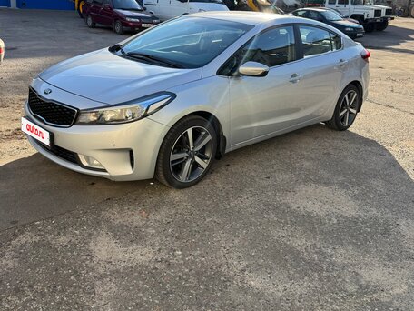 2018 Kia Cerato III Рестайлинг (Classic), серебристый, 1420000 рублей, вид 1