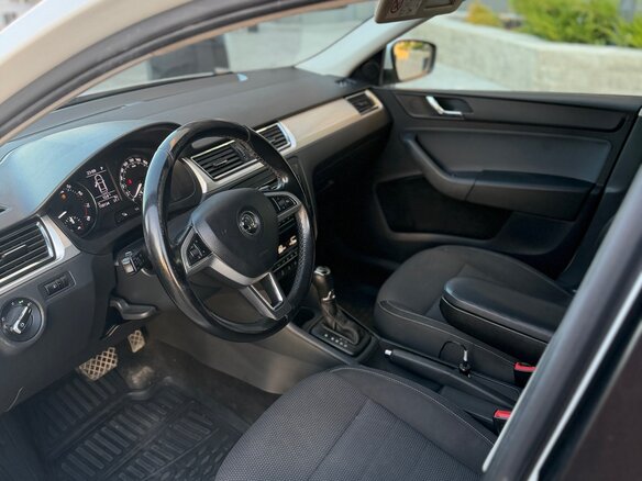 2014 Skoda Rapid I, белый, 890000 рублей - вид 8