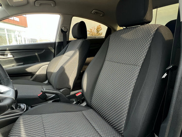 2018 Kia Rio IV, серый, 1260000 рублей - вид 12