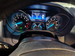 2017 Ford Focus III Рестайлинг, красный, 950000 рублей, вид 5