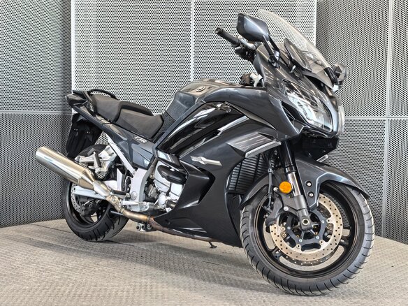 2016 Yamaha FJR1300, серый, 1177000 рублей - вид 1