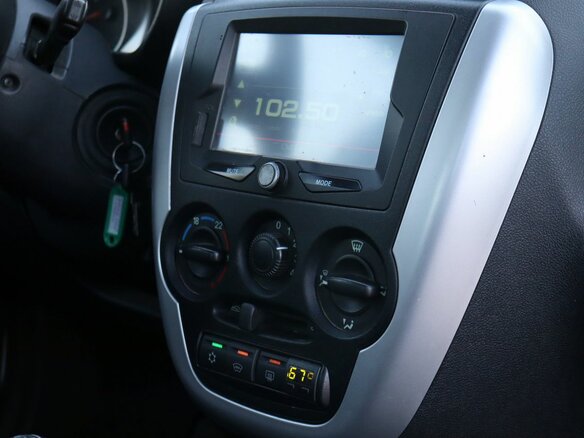 2013 Lada (ВАЗ) Granta I, белый, 409000 рублей - вид 16