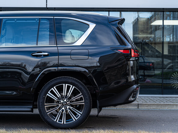 2026 Lexus LX 500d IV, чёрный, 19790000 рублей - вид 23
