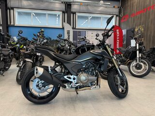 2026 QJMotor SRK 550, чёрный, 529000 рублей, вид 5
