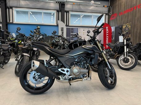 2026 QJMotor SRK 550, чёрный, 529000 рублей, вид 5