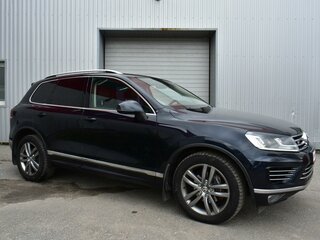 2016 Volkswagen Touareg II Рестайлинг, синий, 2449000 рублей, вид 2