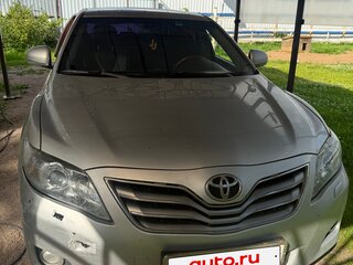 2010 Toyota Camry VI (XV40) Рестайлинг, серебристый, 1000000 рублей, вид 2