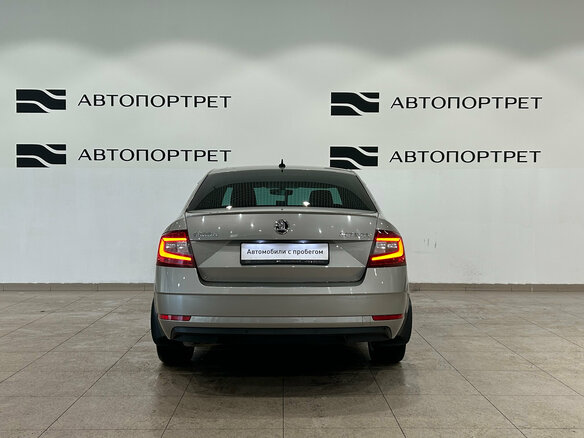 2018 Skoda Octavia III (A7) Рестайлинг, бежевый, 1709000 рублей - вид 3