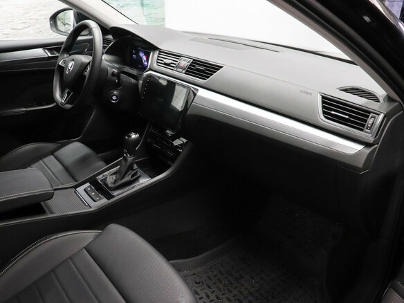 2025 Skoda Superb III Рестайлинг, чёрный, 3200000 рублей - вид 7