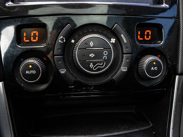 2011 Peugeot 308 I Рестайлинг, белый, 460000 рублей - вид 14