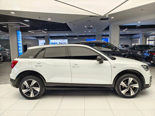 2022 Audi Q2 L 35 TFSI I Рестайлинг, белый, 1617009 рублей, вид 3