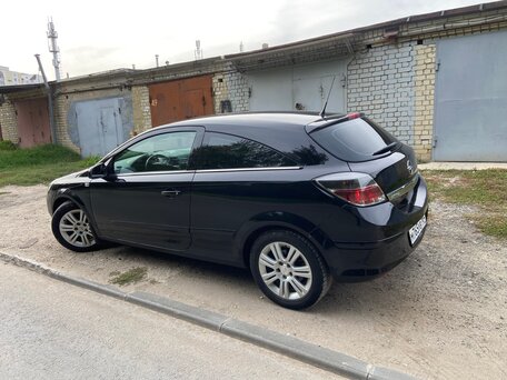 2008 Opel Astra GTC H Рестайлинг, чёрный, 425000 рублей, вид 3