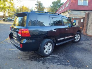 2015 Toyota Land Cruiser 200 Series Рестайлинг 1, чёрный, 5300000 рублей, вид 4