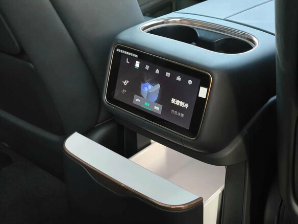 2026 Lynk & Co 900, серый, 7800000 рублей - вид 27