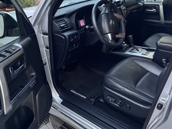 2019 Toyota 4Runner V Рестайлинг, серебристый - вид 6