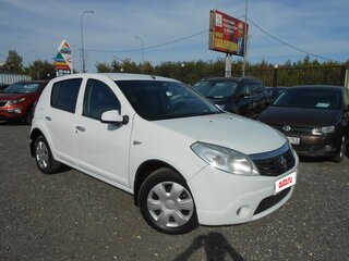 2011 Renault Sandero I, белый, 598000 рублей, вид 3