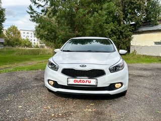 2015 Kia Ceed II, белый, 890000 рублей, вид 2
