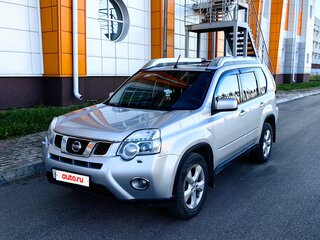 2013 Nissan X-Trail II Рестайлинг, серебристый, 1385000 рублей, вид 1