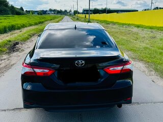 2018 Toyota Camry VIII (XV70), чёрный, 1800000 рублей, вид 3