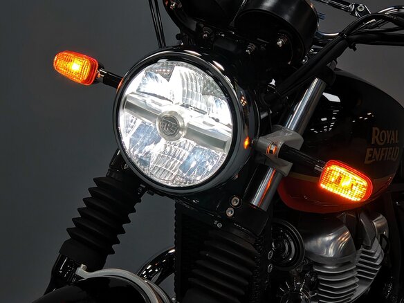 2025 Royal Enfield Interceptor, чёрный, 699000 рублей - вид 32
