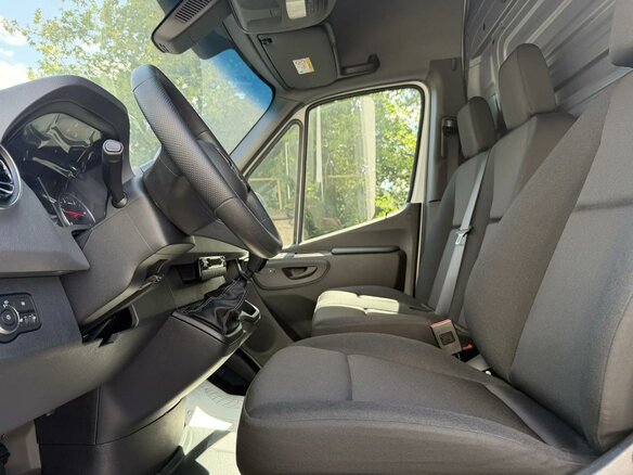 2025 Mercedes-Benz Sprinter, белый, 8900000 рублей - вид 12