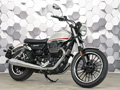 2016 Moto Guzzi V 9, белый, 677000 рублей, вид 1