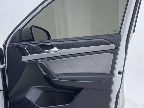 2023 Volkswagen Tayron I Рестайлинг, белый - вид 12