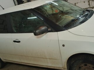 2012 Skoda Fabia II Рестайлинг, белый, 355000 рублей, вид 2