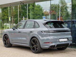 2026 Porsche Cayenne GTS III Рестайлинг, серый, 26780000 рублей, вид 4
