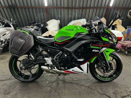 2021 Kawasaki Ninja 650, зелёный, 880000 рублей, вид 4
