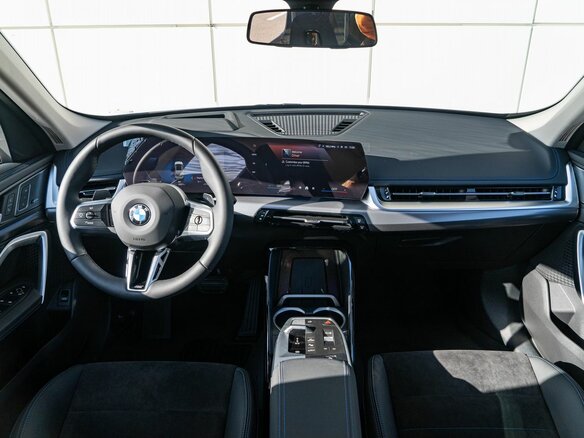 2026 BMW X1 Long 25Li xDrive III (U11/U12), белый, 6390000 рублей - вид 9