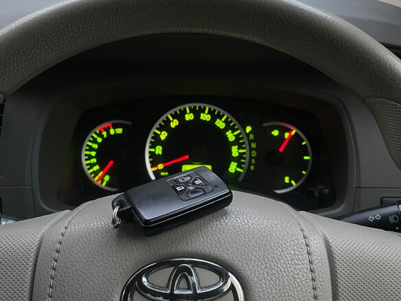 2014 Toyota ISis I Рестайлинг, серый, 1124000 рублей - вид 15
