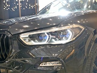 2021 BMW X5 40d IV (G05/G18), чёрный, 9000000 рублей, вид 3