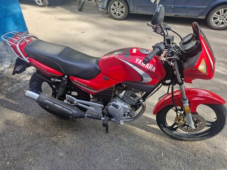 2006 Yamaha YBR125, красный, 130000 рублей, вид 1