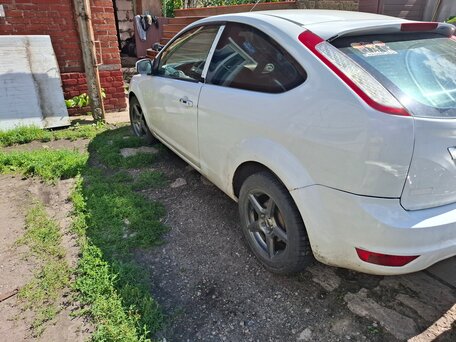 2008 Ford Focus II Рестайлинг, белый, 220000 рублей, вид 3