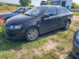 2013 Volkswagen Polo V, чёрный, 670000 рублей, вид 2
