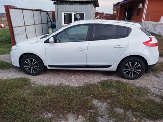2012 Renault Megane III Рестайлинг, белый, 775000 рублей, вид 5