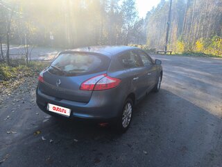 2015 Renault Megane III Рестайлинг 2, синий, 690000 рублей, вид 4