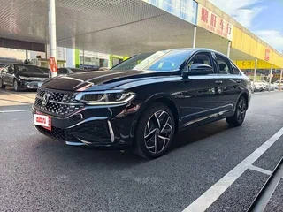 2022 Volkswagen Lavida III Рестайлинг, чёрный, 1710000 рублей, вид 1