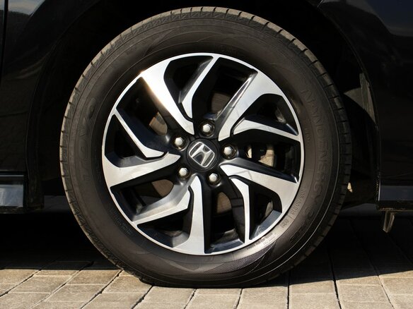 2017 Honda Stepwgn Spada V Рестайлинг, чёрный, 2275000 рублей - вид 20