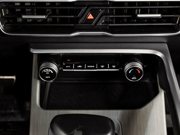 2023 Geely Coolray I, белый - вид 15