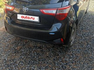 2017 Toyota Vitz III (XP130) Рестайлинг, чёрный, 800000 рублей, вид 4
