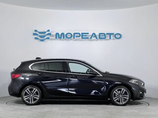 2020 BMW 1 серии 116d III (F40), белый, 1990000 рублей, вид 4