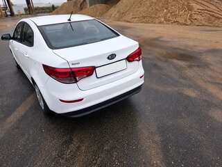 2016 Kia Rio III Рестайлинг, белый, 843000 рублей, вид 2