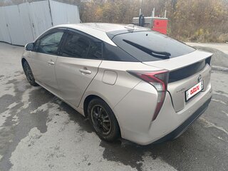 2016 Toyota Prius IV (XW50), серый, 1400000 рублей, вид 4